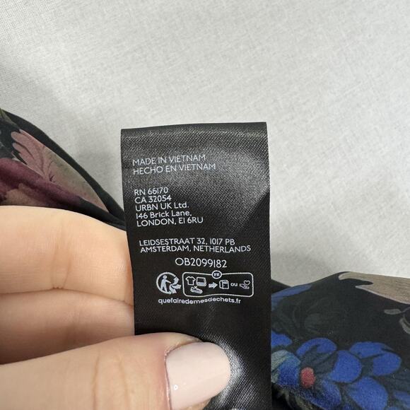 By Anthropologie Bubble Mini Skirt Womens XXS Black Dark Floral Fairy Whimsigoth - Picture 11 of 11